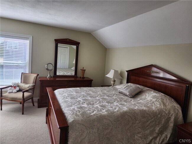 Building Photo - 4560 Providence Rd