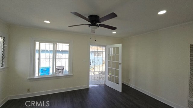 Building Photo - 454 W 59th Pl