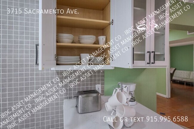 Building Photo - 3715 Sacramento Ave