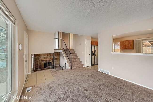 Building Photo - 3 br, 1.5 bath House - 10011 Clay Street