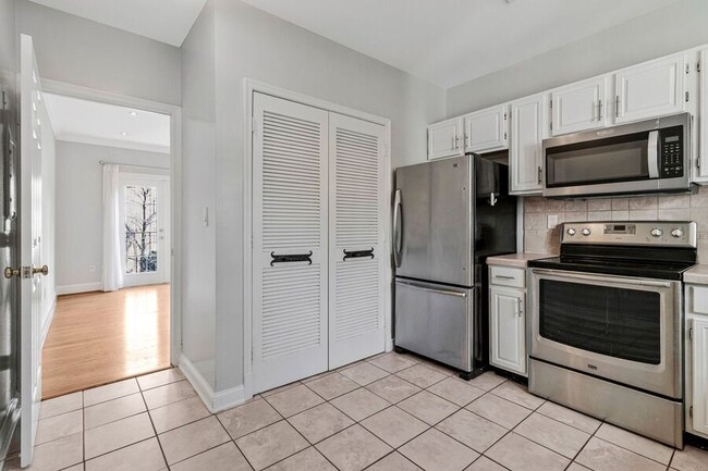 Building Photo - 4305 Massachusetts Ave NW