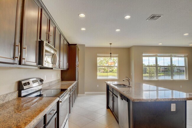 Building Photo - 2916 Payson Way
