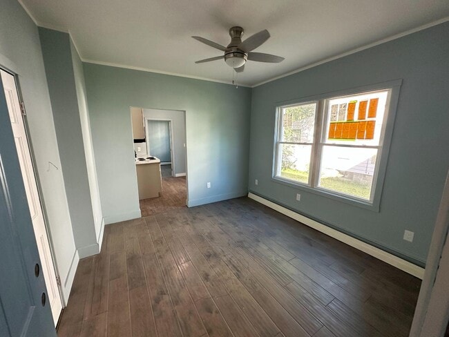 Building Photo - 420 Emmet St
