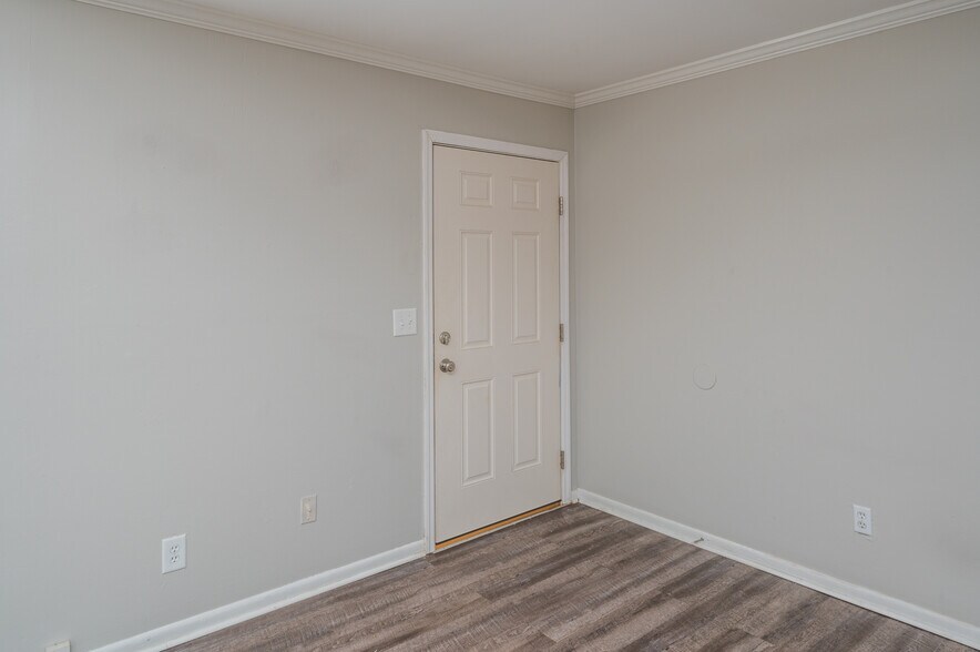 Building Photo - 54 Worthington Dr