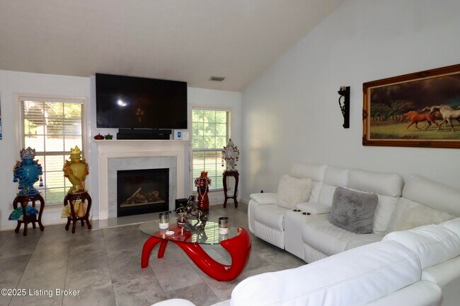 Building Photo - 9509 Hunters Trail Ct