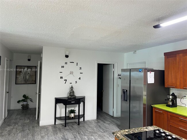 Building Photo - 14850 Naranja Lakes Blvd