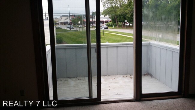 Building Photo - 1667 Cedarwood Dr