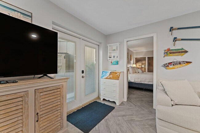 Building Photo - 1605 S US Hwy 1