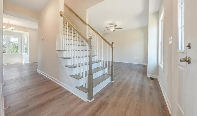 Building Photo - 201 Winnbrook St