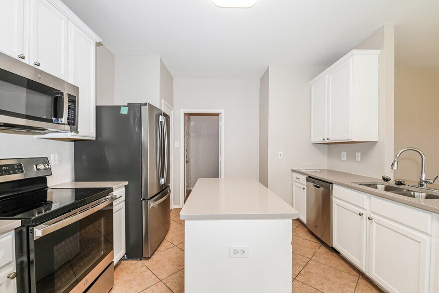 Building Photo - 3135 Marble Falls Dr