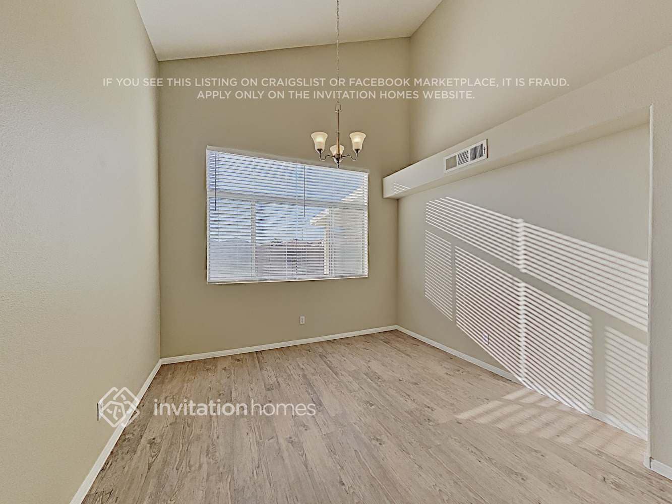 Building Photo - 9427 Hanta Ave