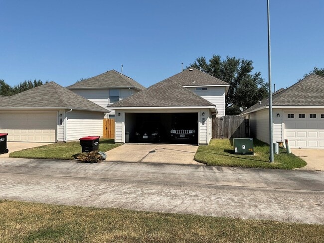 Building Photo - 6421 Austinville Dr