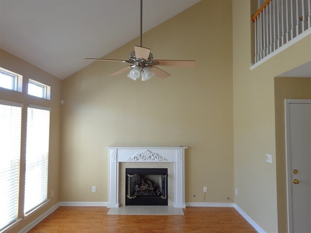 Building Photo - 2556 Governors Pointe Ct NE