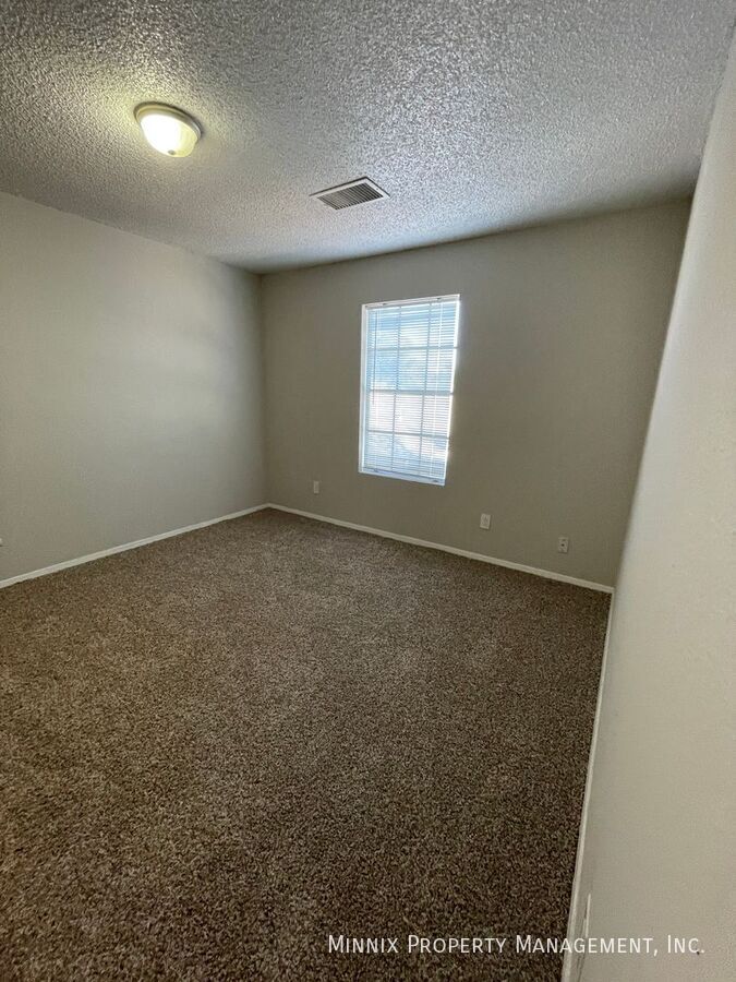 Building Photo - 3007 W Louisiana Ave