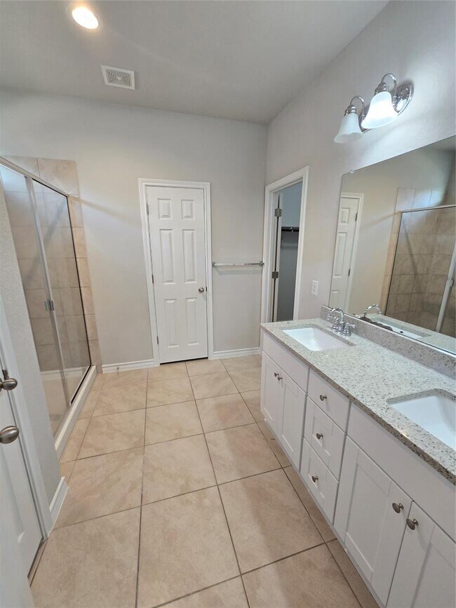Building Photo - 1305 Eagle Ridge Trail