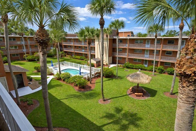 Building Photo - 12760 Indian Rocks Rd
