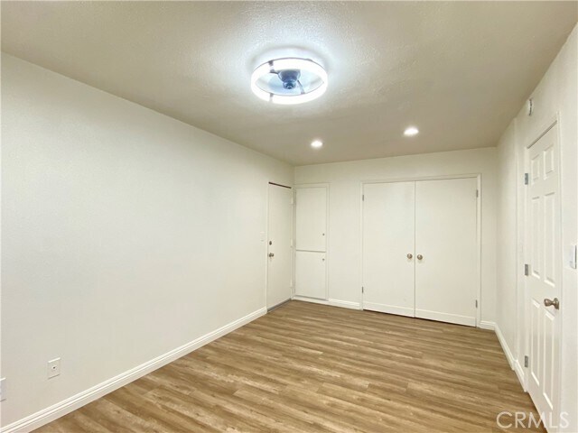 Building Photo - 414 E Rte 66