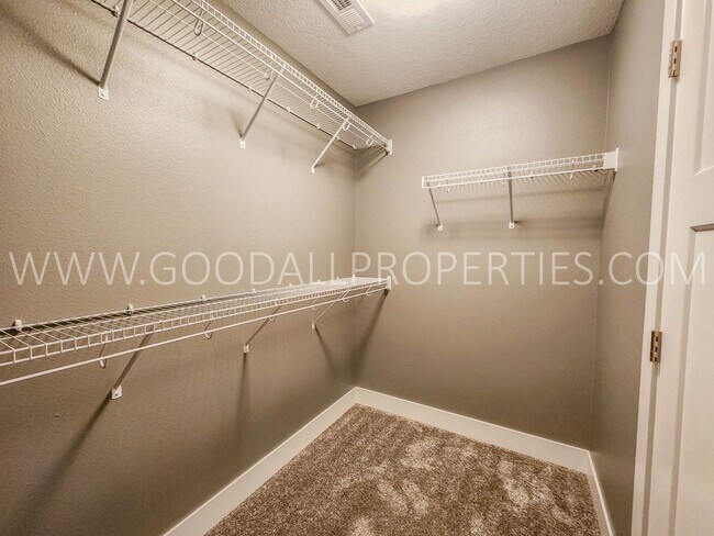 Building Photo - A Must See 4 Bedroom 3.5 Baths in Norwalk with a 3 Car Garage!!!