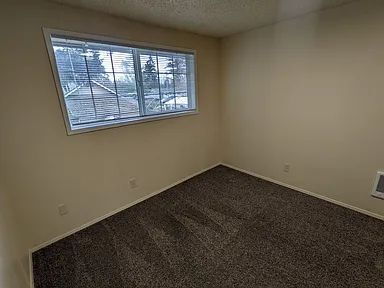 Building Photo - Available Now! Pet-Friendly 2 Bed/ 1.5 Bath with Patio & Parking