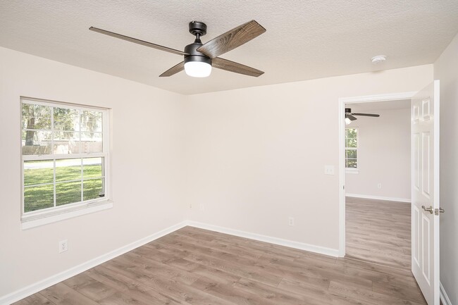 Building Photo - 241 Cantio Ave