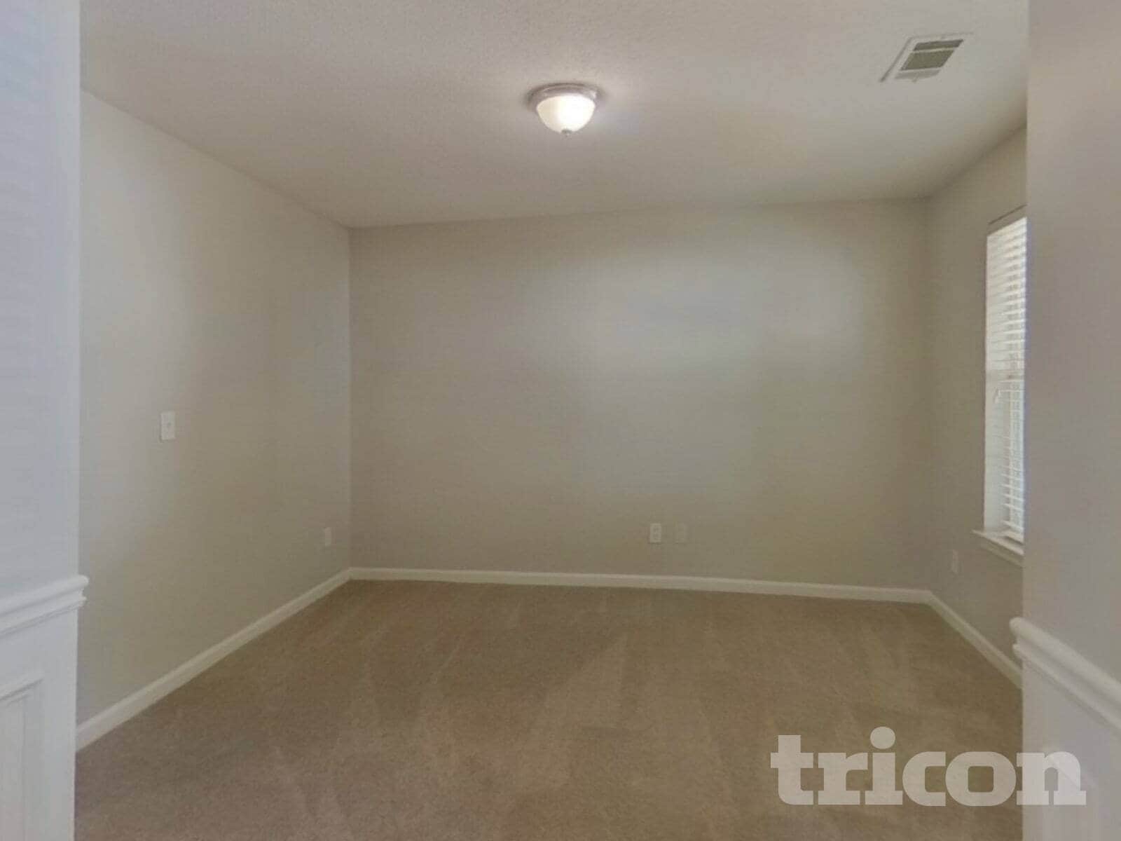 Building Photo - 2880 Chilhowee Dr