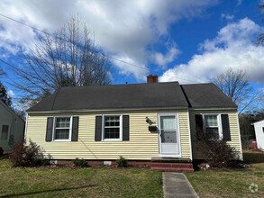 Building Photo - 1105 E Williams Cir