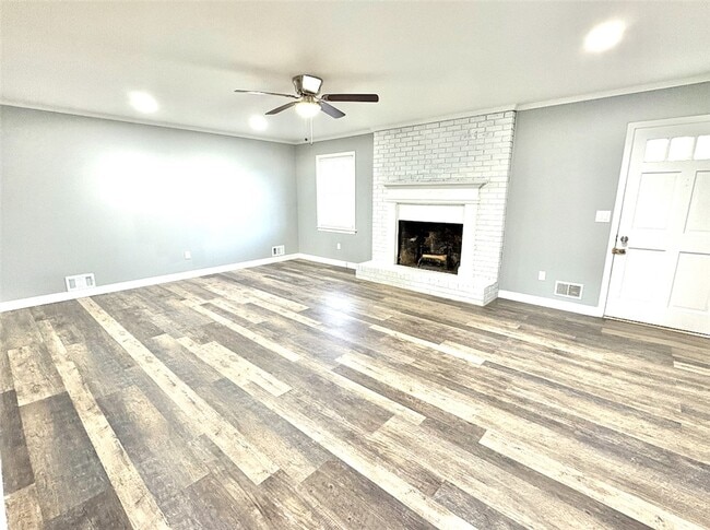 Building Photo - 207 Keystone Dr