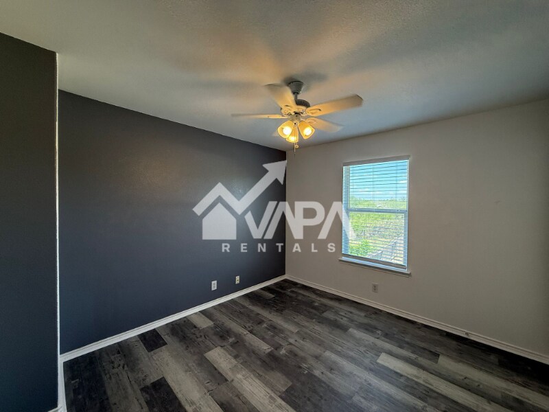 Building Photo - 5626 Red Canyon