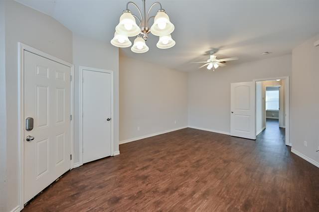 Building Photo - 607 Kings Way Dr