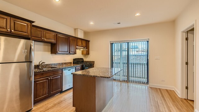 Building Photo - 1644 W Estes Ave