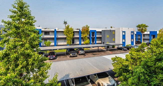 Building Photo - 3435 E McDowell Rd