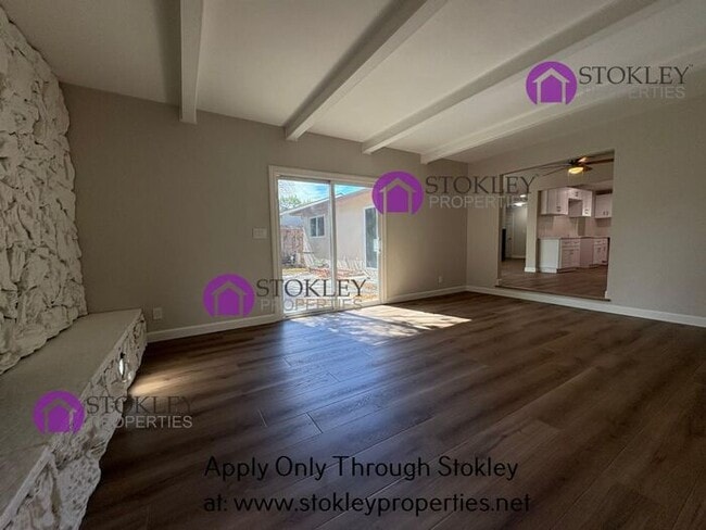Building Photo - 1840 Sandalwood Dr
