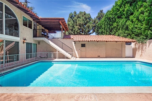 Primary Photo - 1731 La Loma Dr