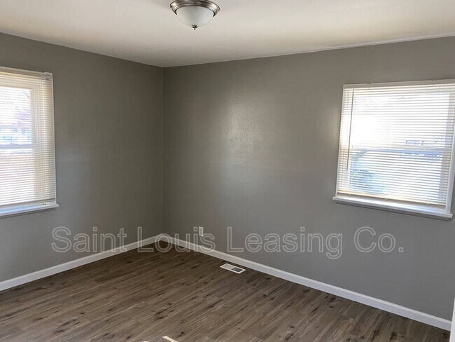 Building Photo - 1658 Kappel Dr