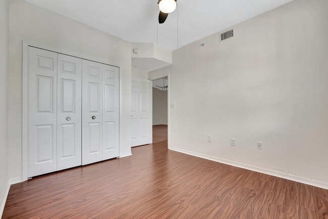 Building Photo - 15055 Michelangelo Blvd