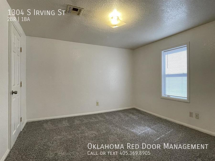 Building Photo - 1304 S Irving St