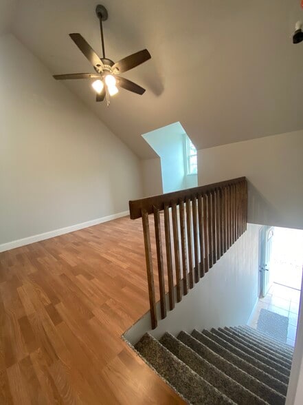 family room, office space 2nd floor - 158 Koloiki Ln