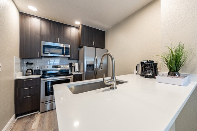 Building Photo - 2620 Lodi Cir