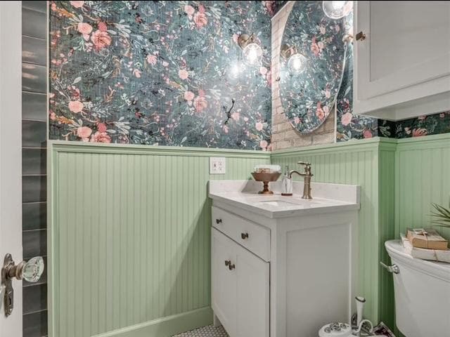 Building Photo - 4507 N Donald Ave