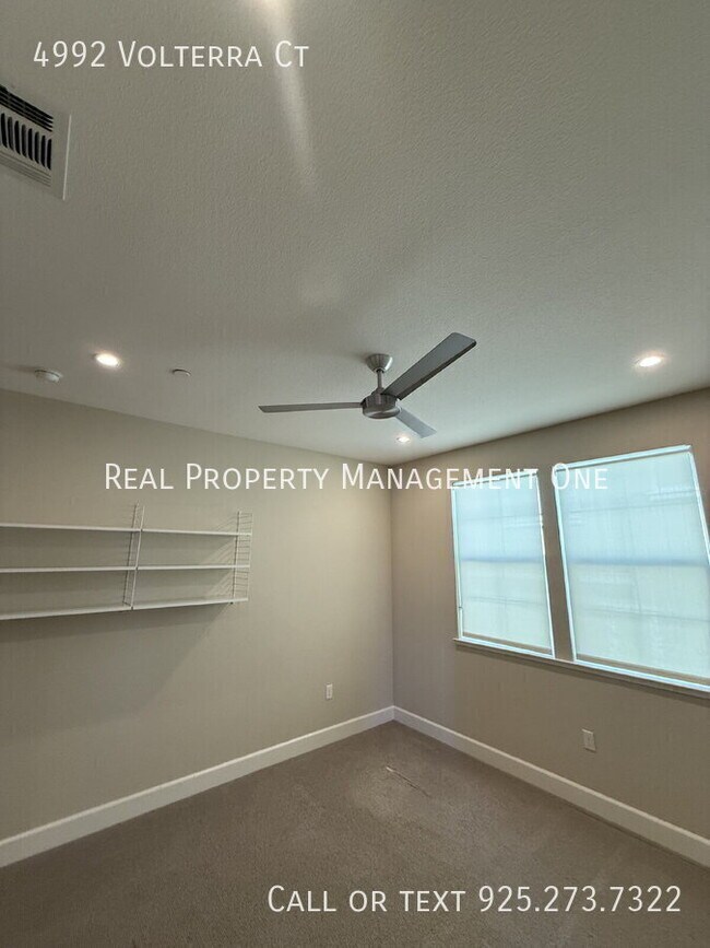 Building Photo - 4992 Volterra Ct