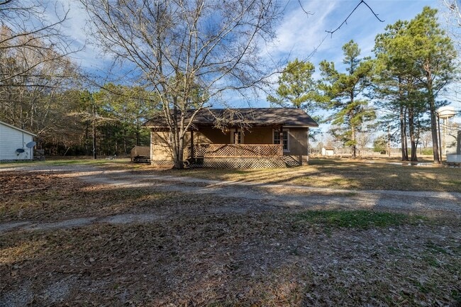 Building Photo - 2407 County Rd 2235