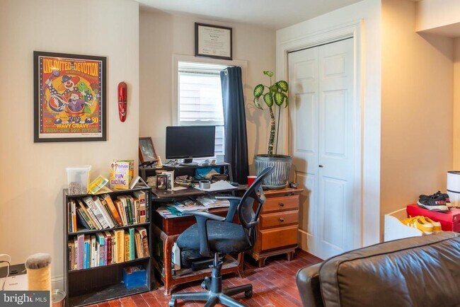 Building Photo - 1769 Frankford Ave