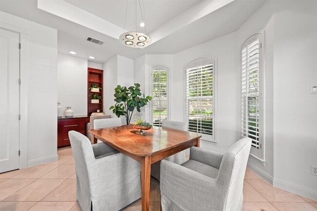 Building Photo - 405 Barrett Ln