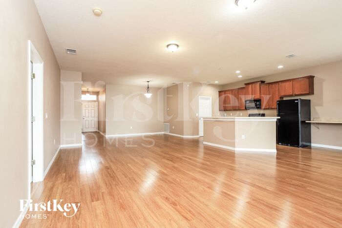 Building Photo - 5658 Forest Ridge Dr