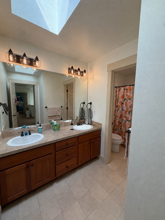Building Photo - 21808 Quiet Water Loop E