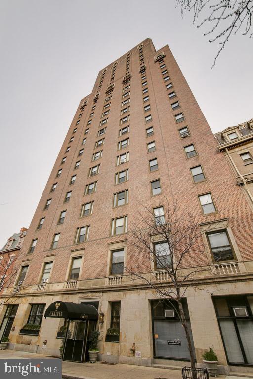 Building Photo - 2031 Locust St