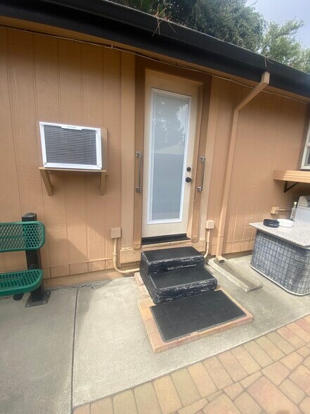 Building Photo - 156 Silvey Acres Dr