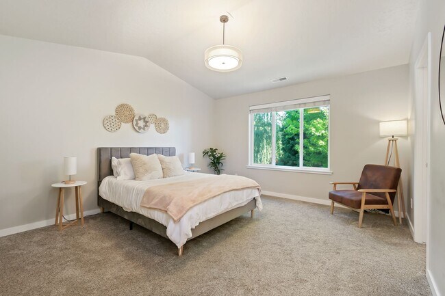 Building Photo - 4 bedroom, 3 bathroom Home located in the heart of Meridian!
