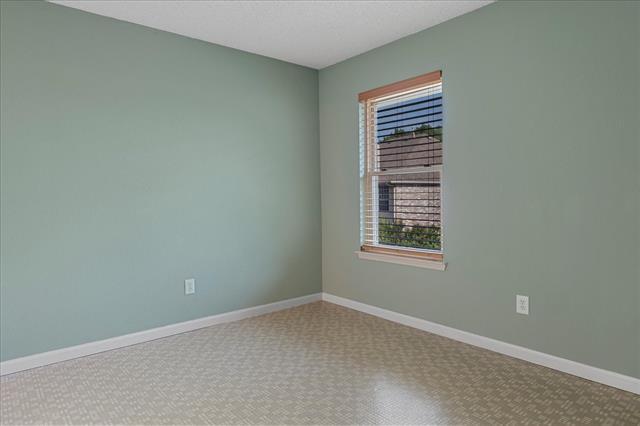 Building Photo - 6752 MacIntosh Dr