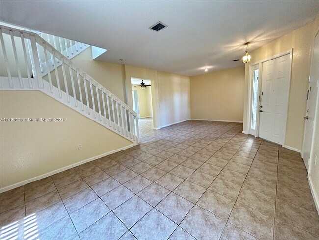 Building Photo - 7828 Parsons Pine Dr
